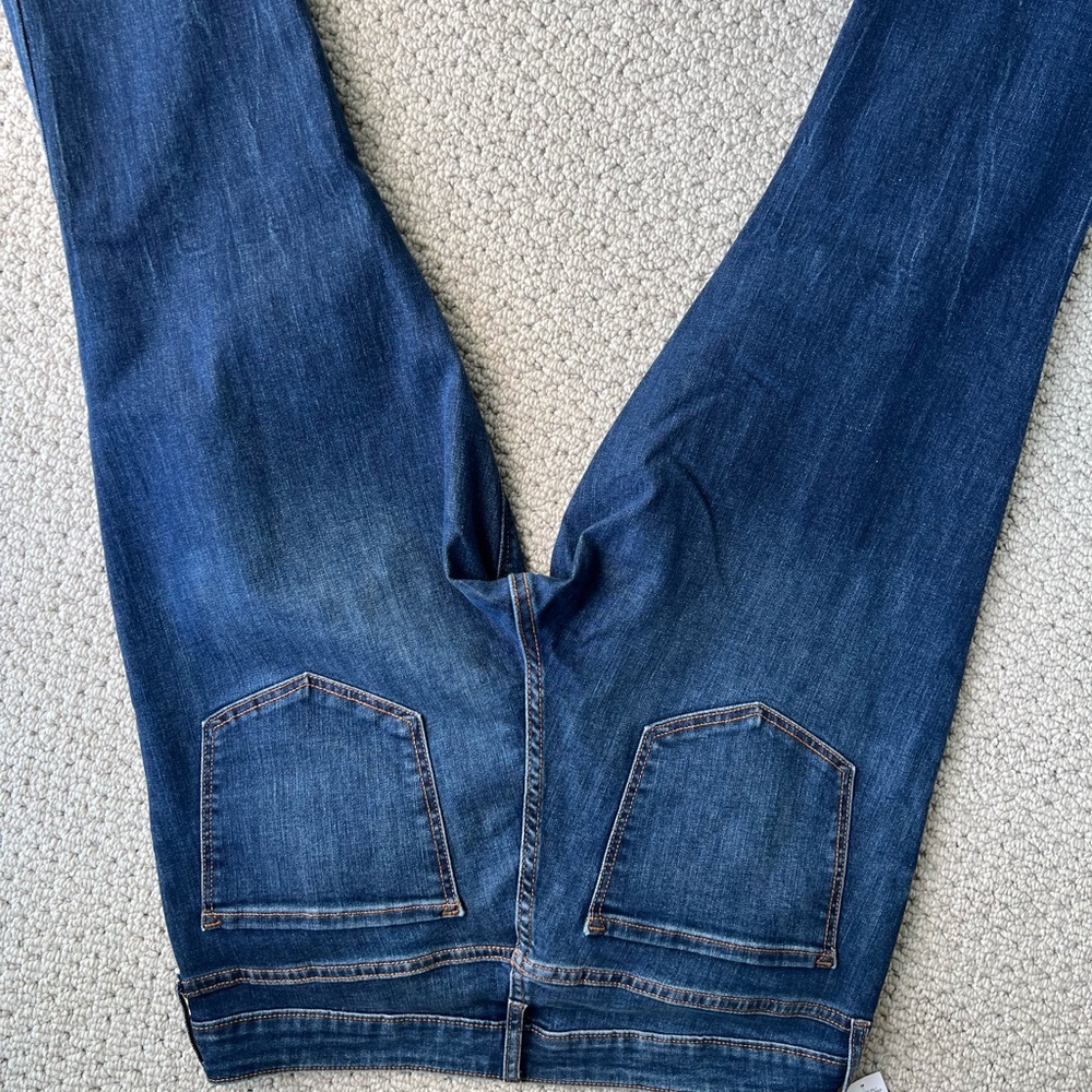 Old Navy Mid-Rise Super Skinny Jeans - Blue - Picture 5 of 6